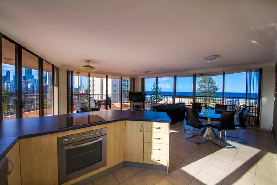 Warringa Surf Holiday Apartments Gold Coast Exterior photo