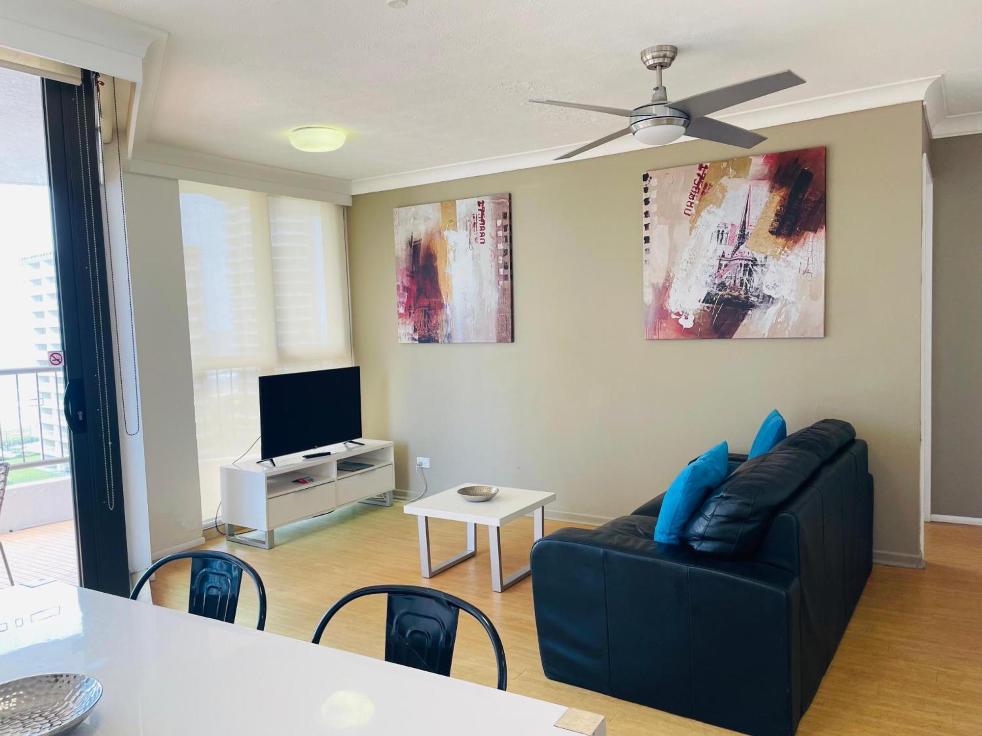 Warringa Surf Holiday Apartments Gold Coast Exterior photo