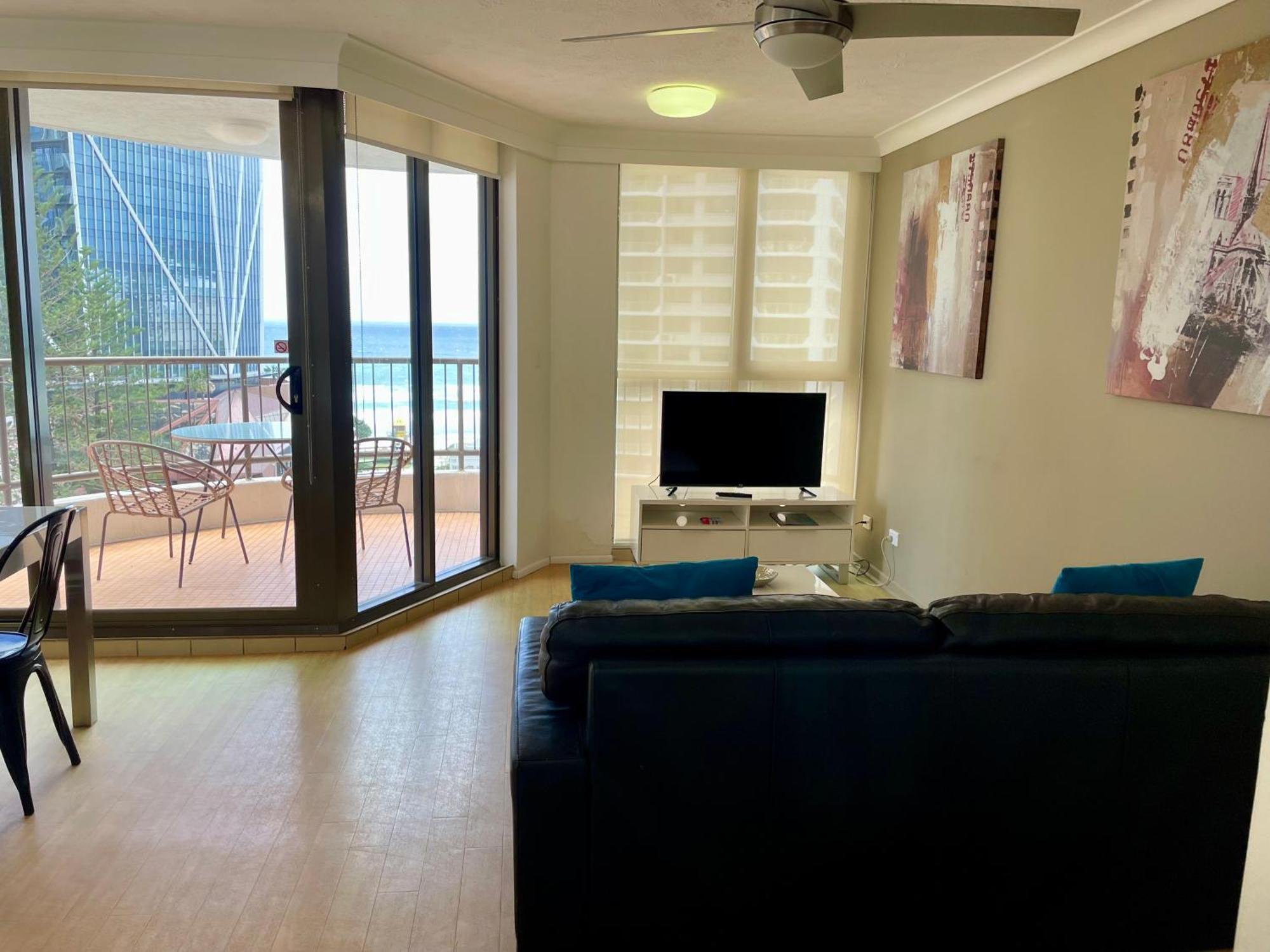 Warringa Surf Holiday Apartments Gold Coast Exterior photo