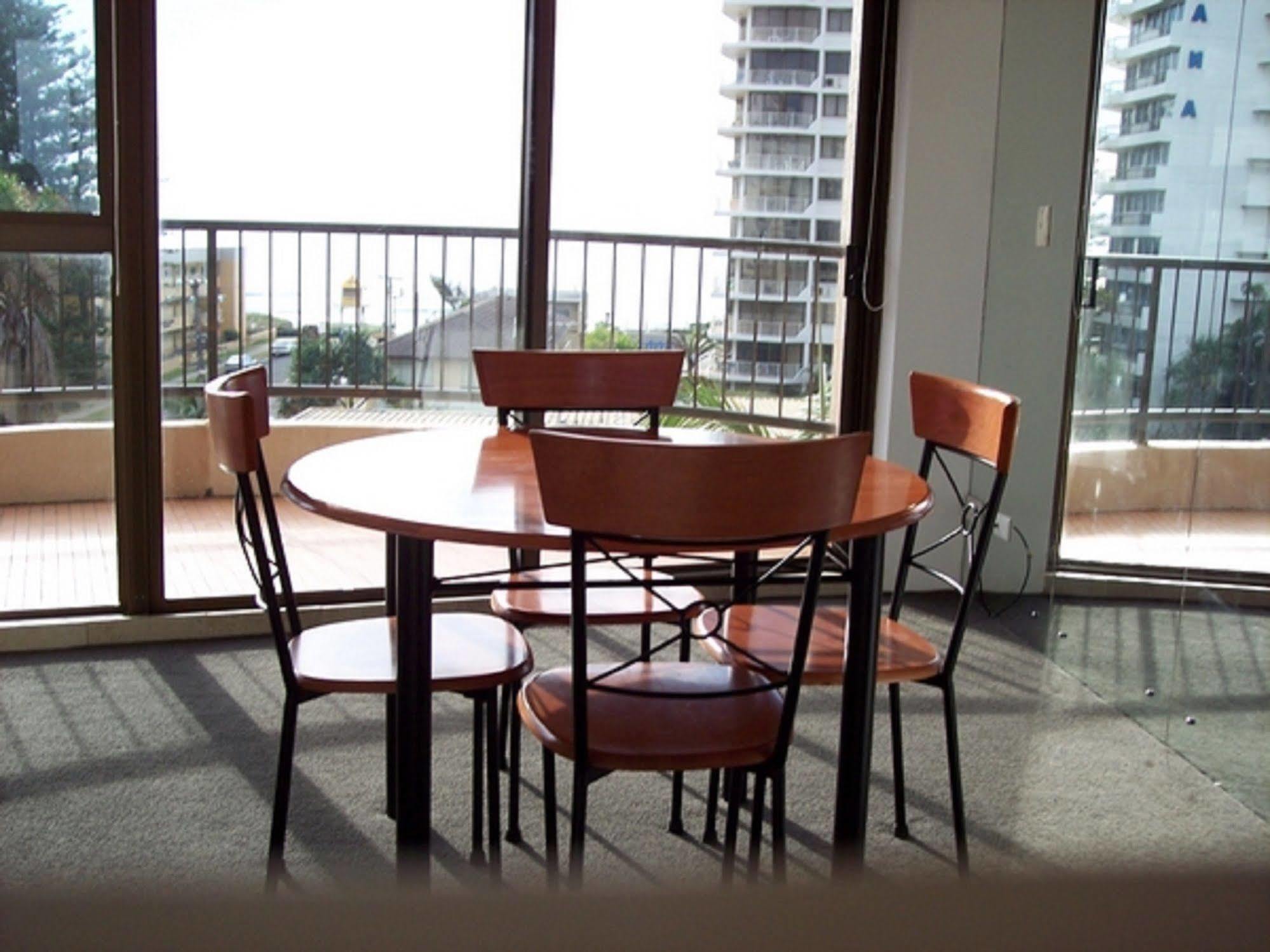 Warringa Surf Holiday Apartments Gold Coast Exterior photo