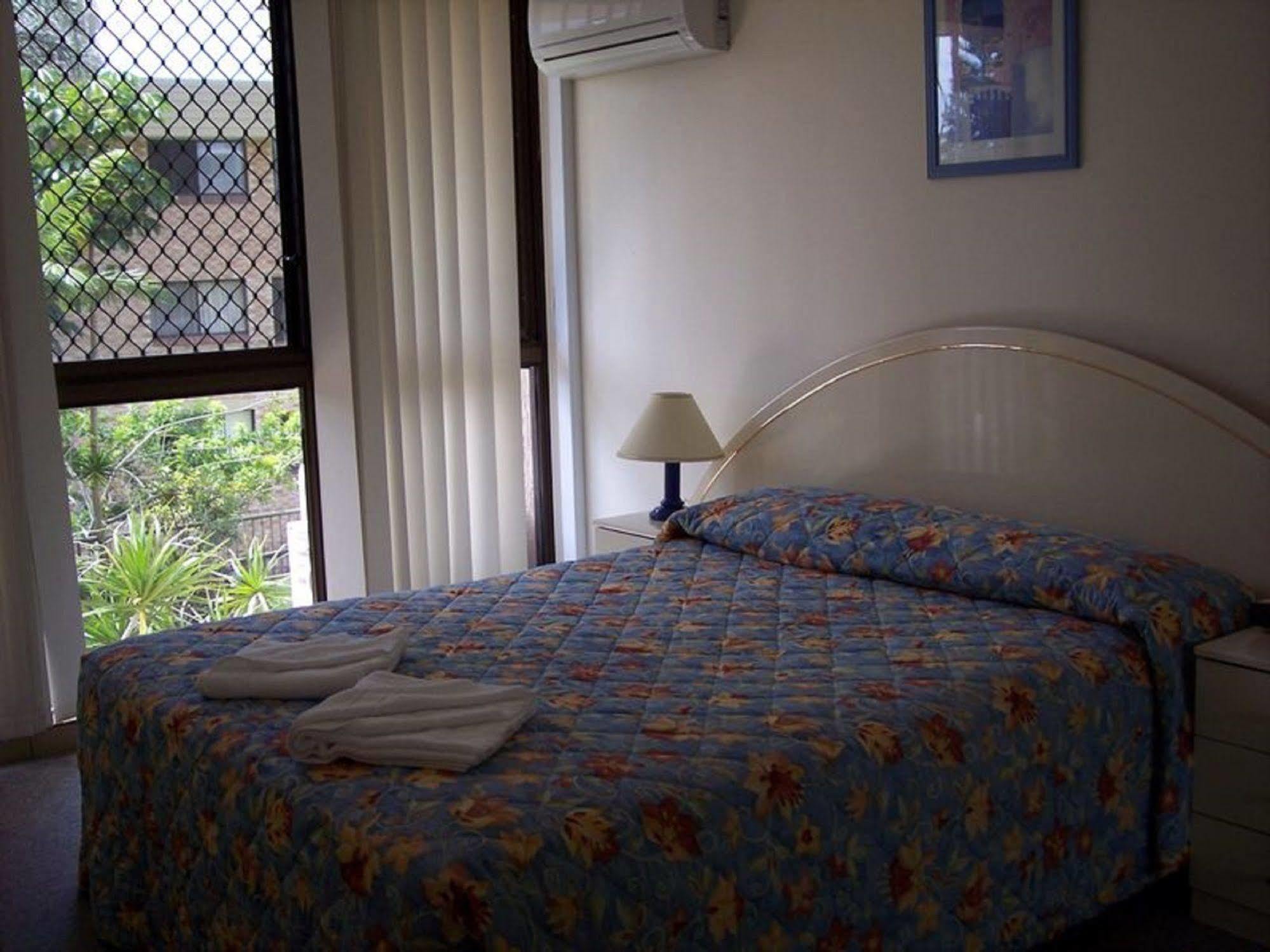 Warringa Surf Holiday Apartments Gold Coast Exterior photo